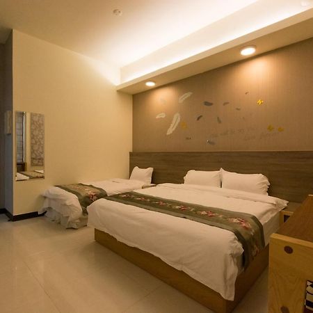 荳蔻年華 Apartment Tainan Luaran gambar