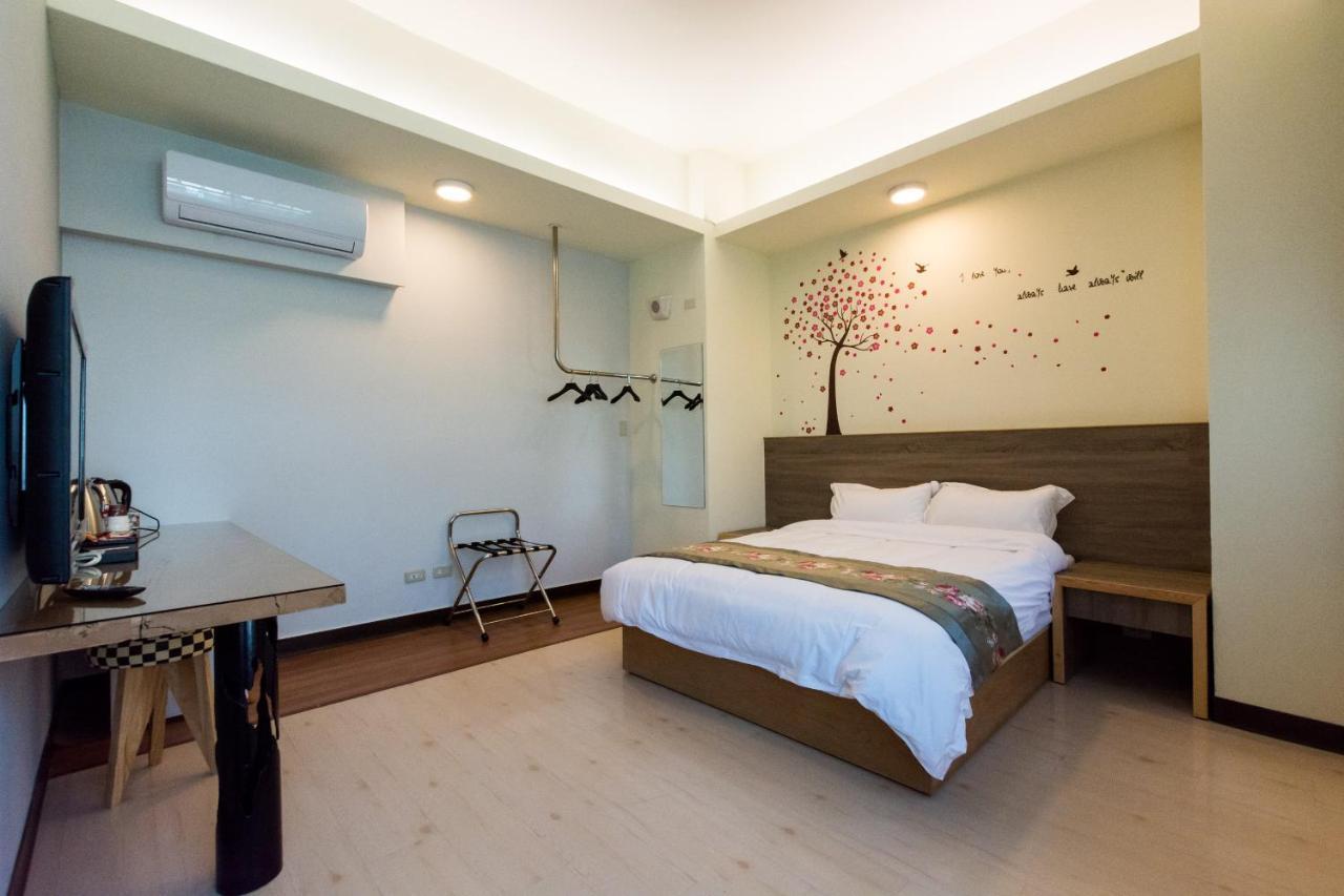 荳蔻年華 Apartment Tainan Luaran gambar