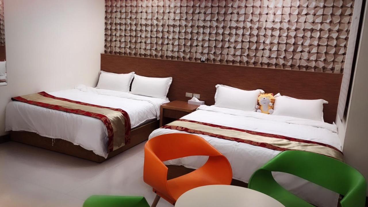 荳蔻年華 Apartment Tainan Luaran gambar