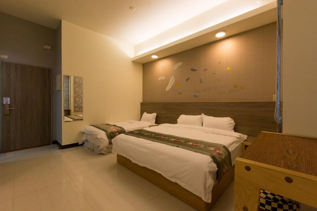 荳蔻年華 Apartment Tainan Luaran gambar