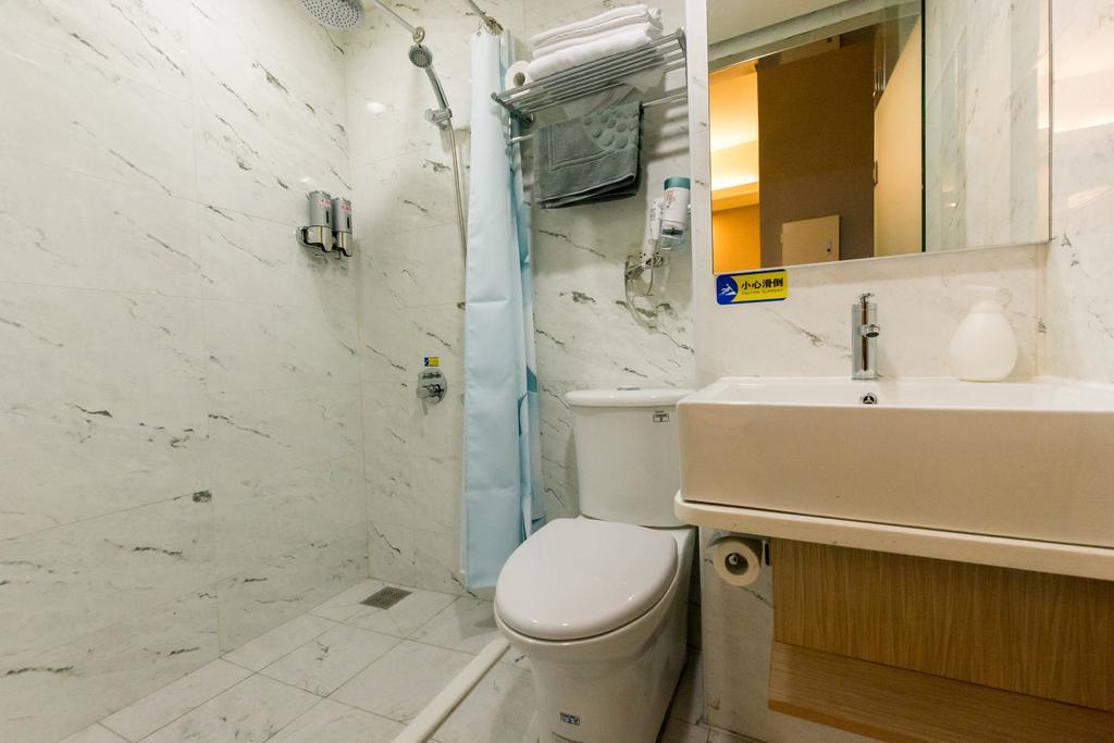 荳蔻年華 Apartment Tainan Luaran gambar